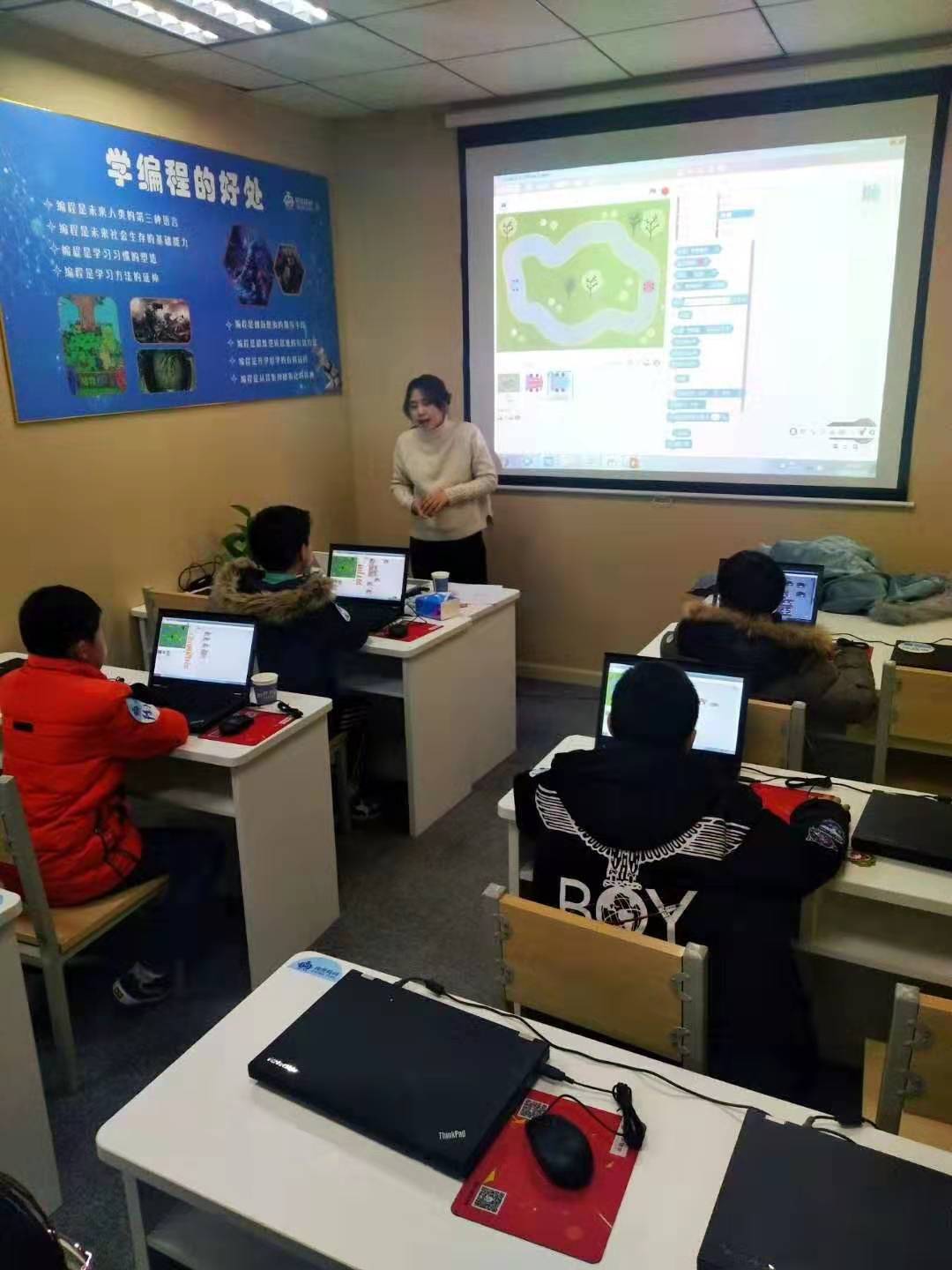 1588140963410555.jpg d6f4b9222444ee71661c8c5596e6a43.jpg